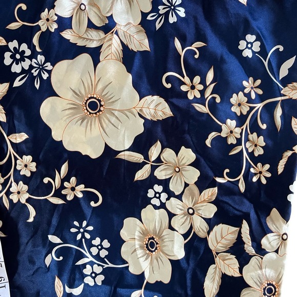 LA Intimates Vintage Floral Bow Detail Satiny Slip Women's Size S - Picture 7 of 9